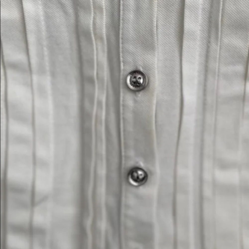 Super cute Burberry top - Picture 4 of 7